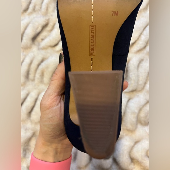 Vince Camuto Dark Navy Blue Suede Block Heel Pumps - Picture 4 of 7
